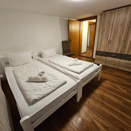 B76, Lauterach, Vorarlberg Apartmán *